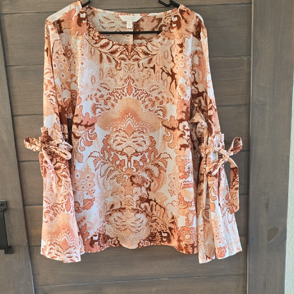 LC Lauren Conrad Women's Blouse in Cream and Brown